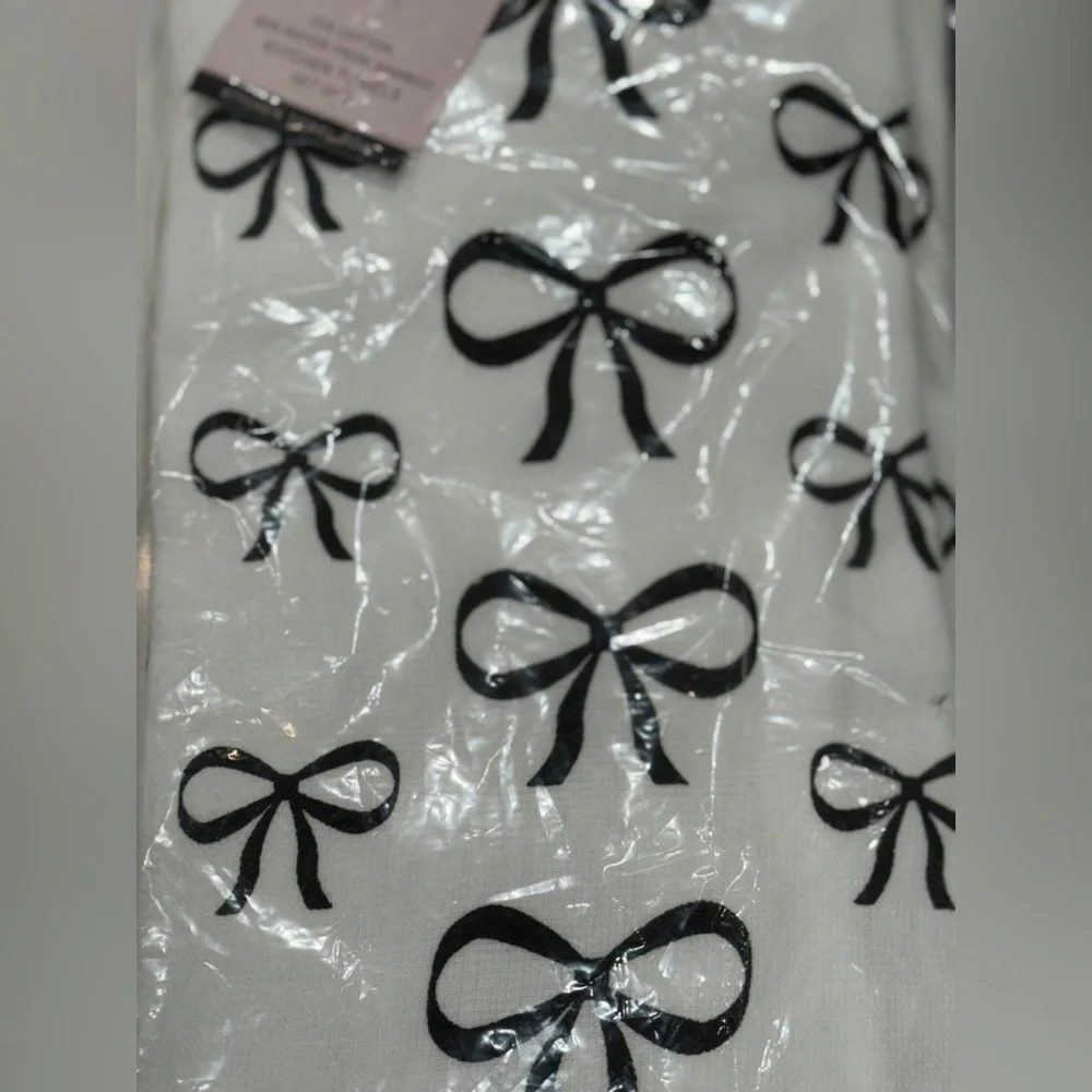 Rachel Zoe BOW Kitchen Towels - Picture 7 of 7